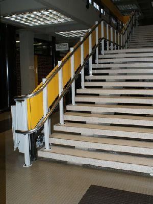 Plattformlift GTL30 für Podesttreppen